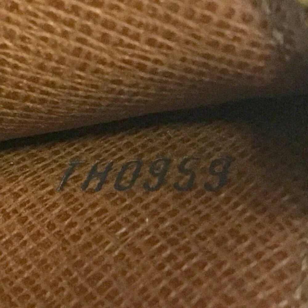 100% Authentic Louis Vuitton Monogram Portefeiulle Sarah Bifold Wallet - Picture 8 of 9